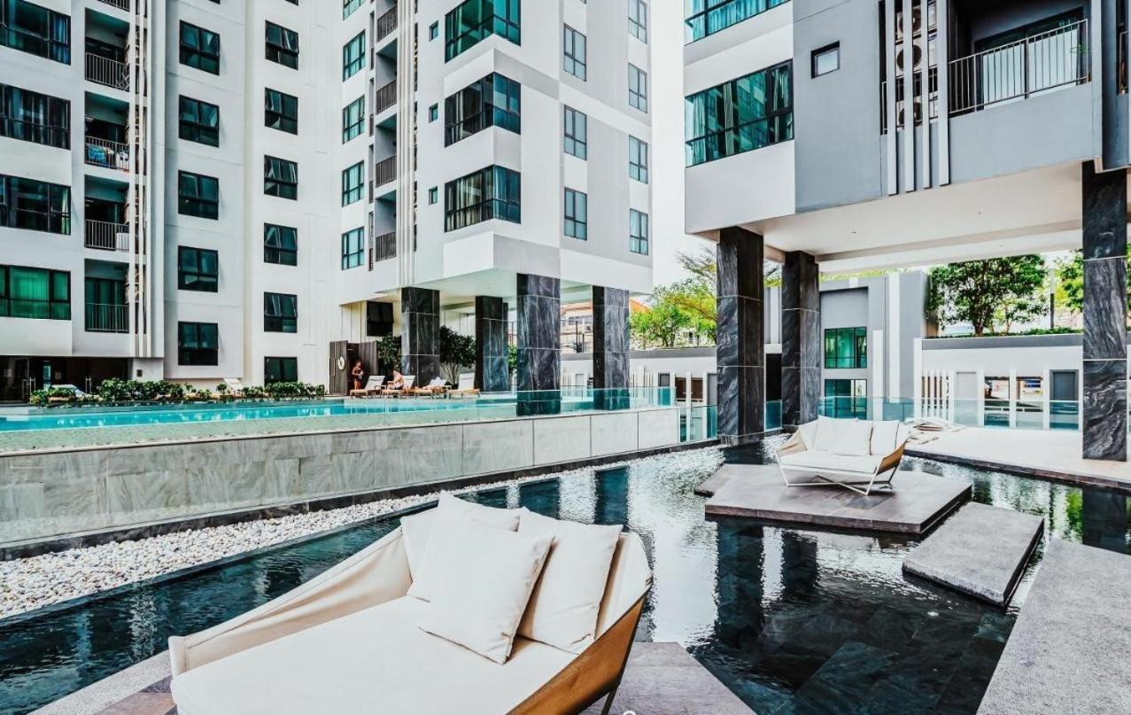 Best Location In Pattaya, Sky Pool & Infinity Edge Esterno foto