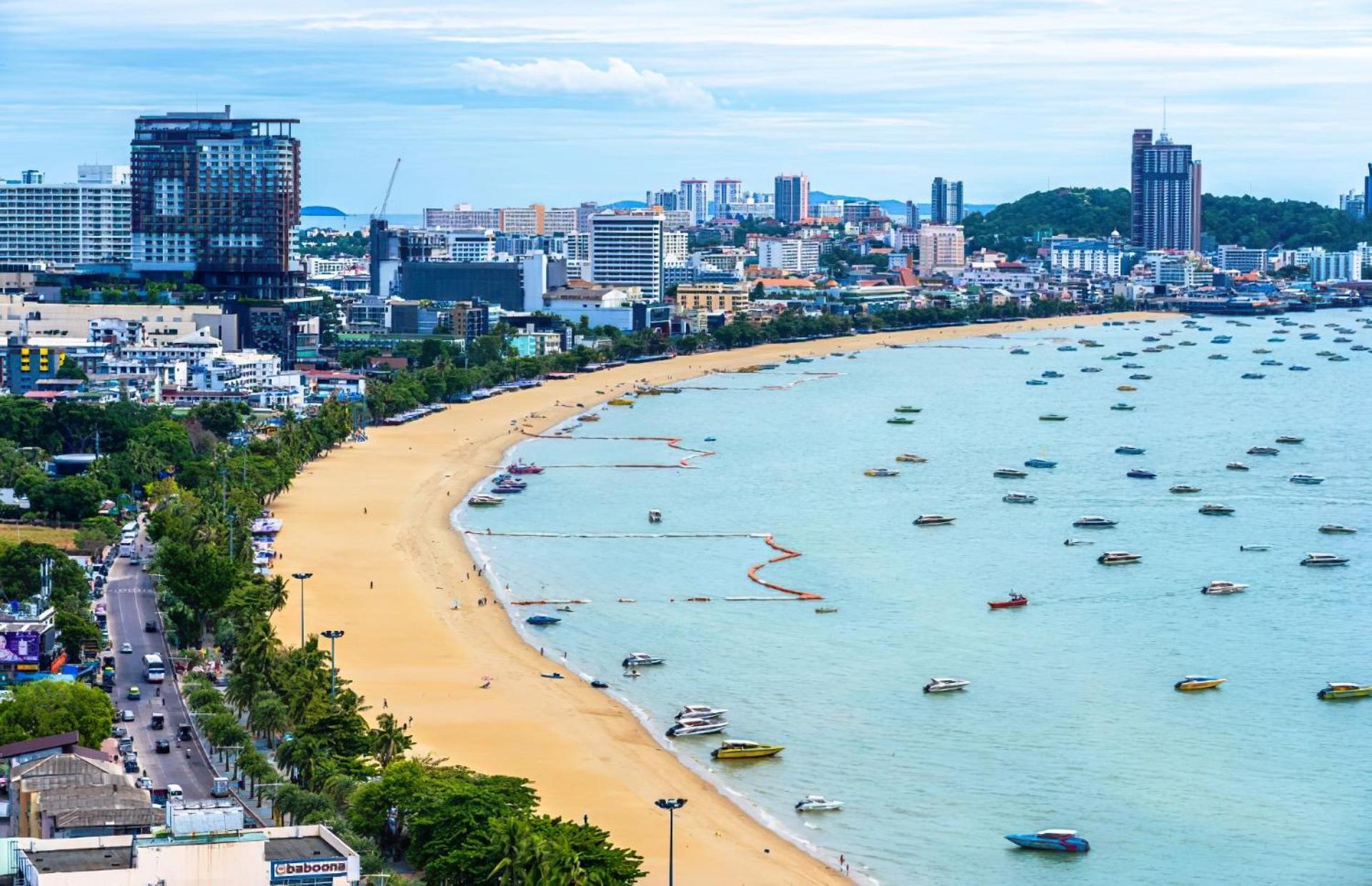 Best Location In Pattaya, Sky Pool & Infinity Edge Esterno foto